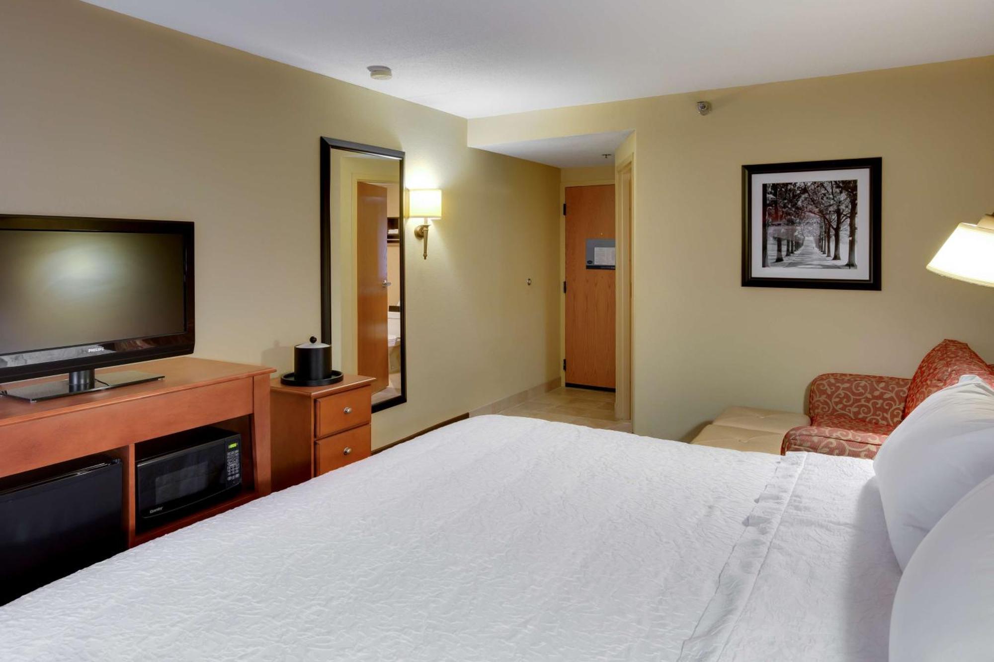 Hotel Hampton Greentree 3*