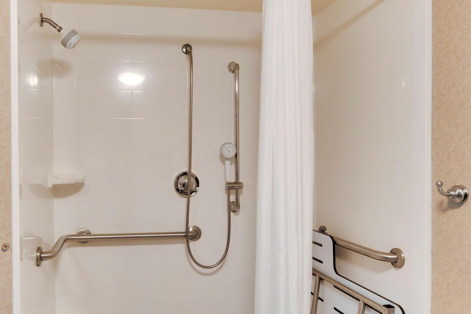 Hampton Greentree Hotel