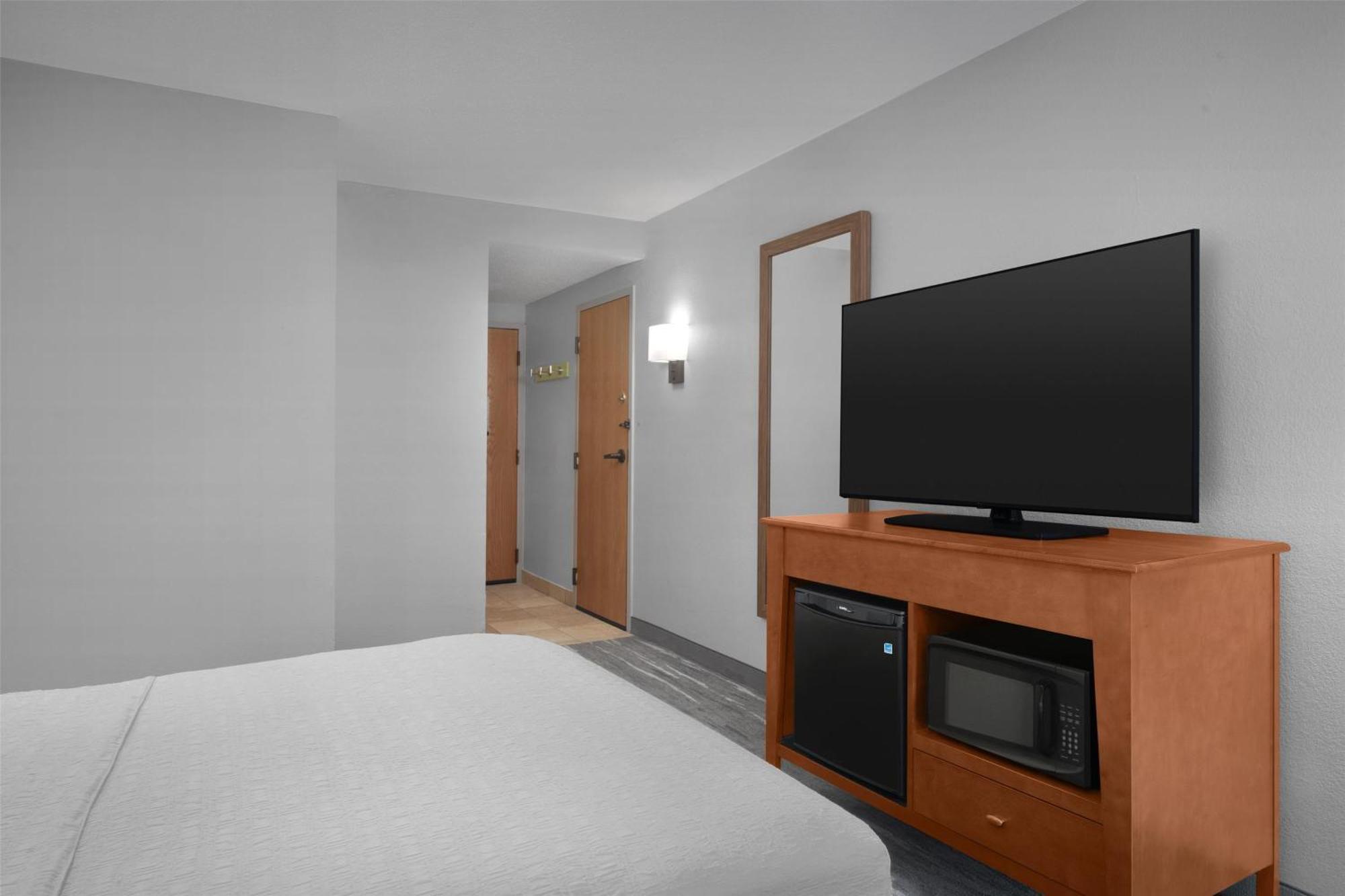 Hampton Greentree Hotel