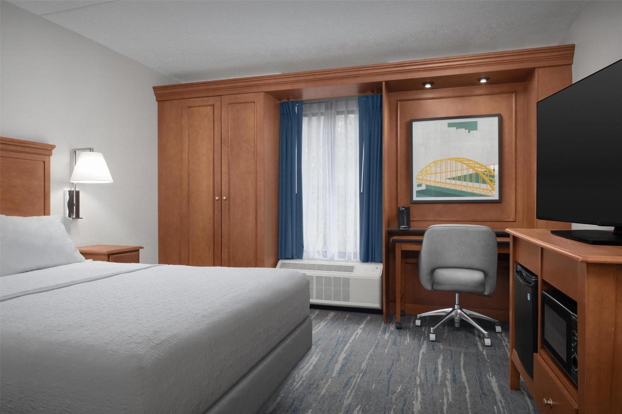 Hampton Greentree Hotel
