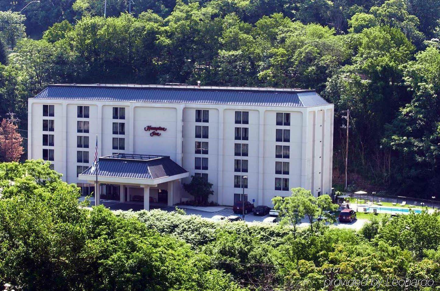 Hampton Pittsburgh Greentree Hotel 3*